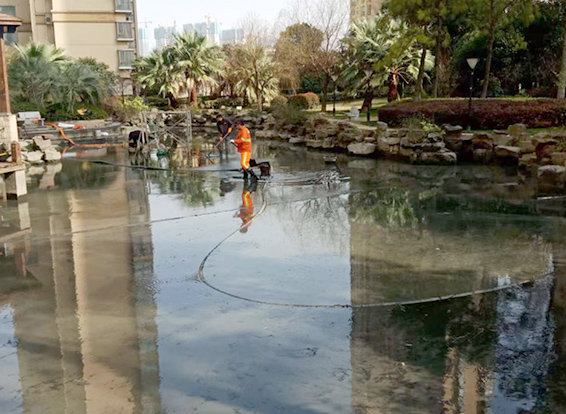 白银景观池淤泥清理